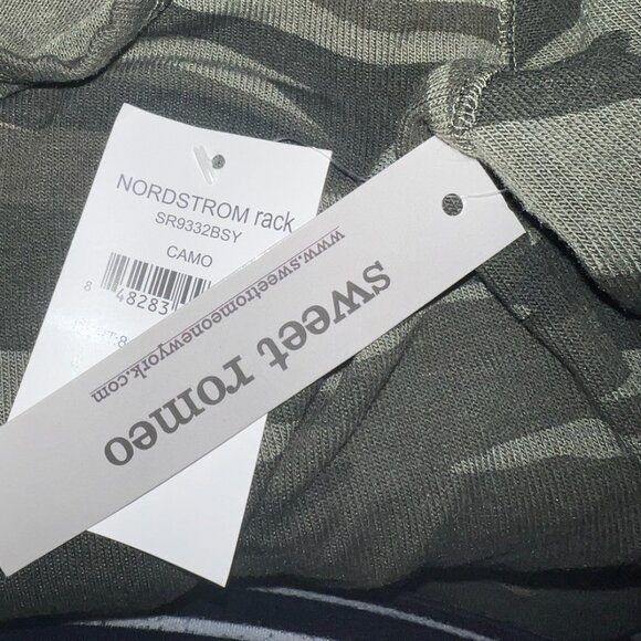 NWT SWEET ROMEO summer yummy thumbhole snap Henley - green camo size small - Picture 4 of 5